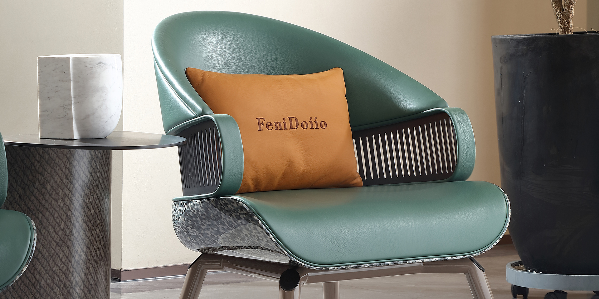 Lounge Chairs-18DA