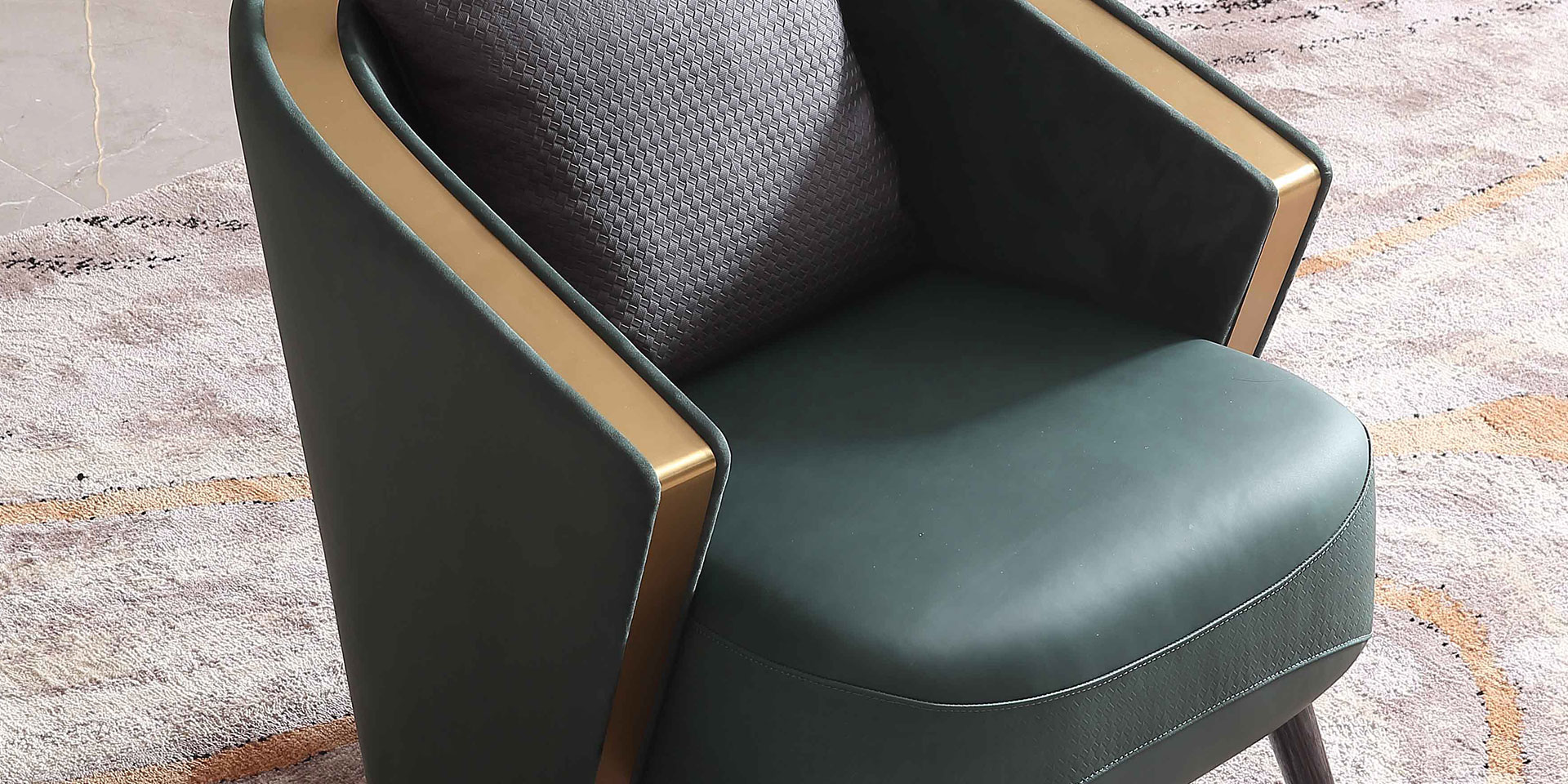 8A Lounge Chair